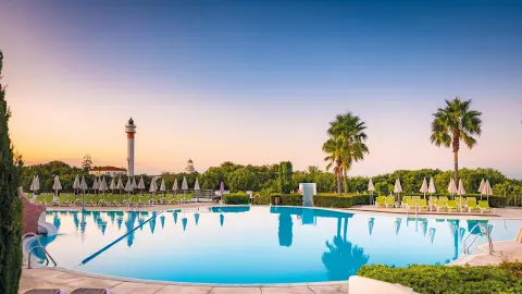 6071_Premium_Kurlaub_an_der_Costa_de_la_Luz_content_1920x1080px_fuerte-el-rompido-piscina-atardecer-01-placeholder
