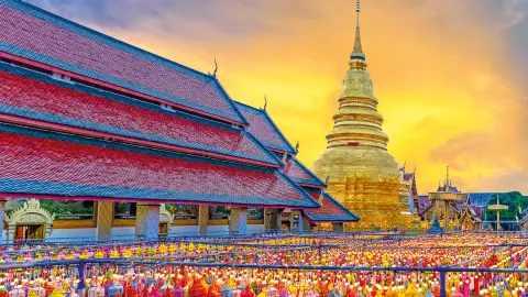 GoldenesThailand_Wat_Phra_That_Hariphunchai-placeholder