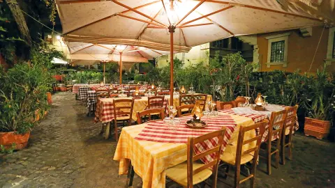 6081-82_staedte-erlebnis-rom_piazza-fronte-placeholder
