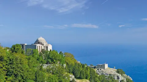 Sizilien_Inselgoettin-unter-dem-Aetna_Erice-placeholder