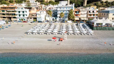 Sizilien_Inselgoettin-unter-dem-Aetna_Hotel-Albatros-placeholder