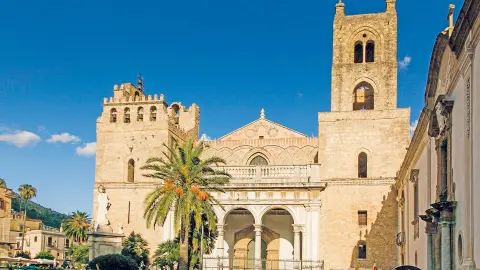 Sizilien_Inselgoettin-unter-dem-Aetna_Monreale-placeholder