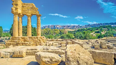 Sizilien_Inselgoettin-unter-dem-Aetna_Tempel-placeholder