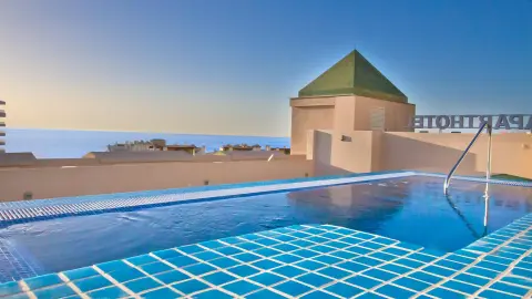 6896_Glanzlichter_Andalusiens_content_1920x1080px_vistas_mar_jacuzzi-placeholder