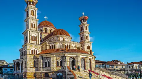 6605-06_Griechenland-Nordmazedonien-Albanien_content_1920x1080px_Kathedrale-von-Korca-placeholder