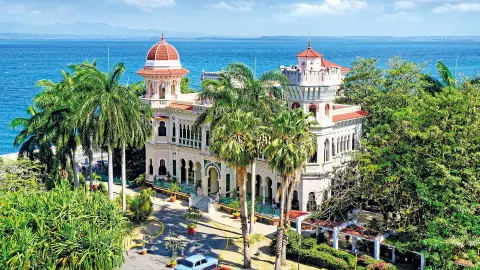 6617_Kuba_Koenigin-der-Karibik_content_1920x1080px_palacio-de-valle-at-cienfuegos-placeholder