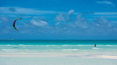 7205_Kuba_Koenigin-der-Karibik_1920x1080px_Hotel-Playa-Cayo-Santa-Maria_strand-placeholder