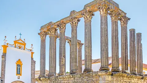 6632-35_glanzlichter-portugals_content_1920x1080px_evora-dianatempel-portugal_neu-placeholder