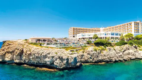 6648_Menorca-Perle-der-Balenaren_content_1920x1080px_globales-club-almirante-farragut-vista-completa-placeholder