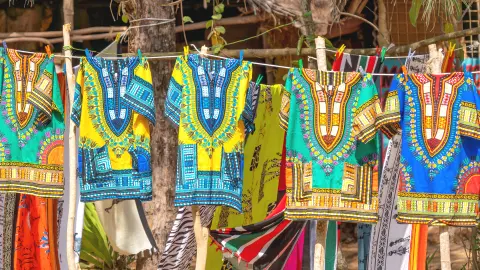 6804_Kenia_content_1920x1080px_Ausflug_MombasaMarkt-placeholder