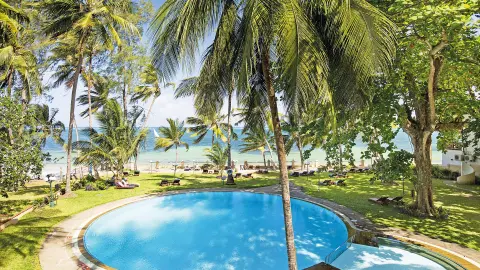 6804_Kenia_content_1920x1080px_Neptune-Beach-Pool-&-Sea-View-placeholder