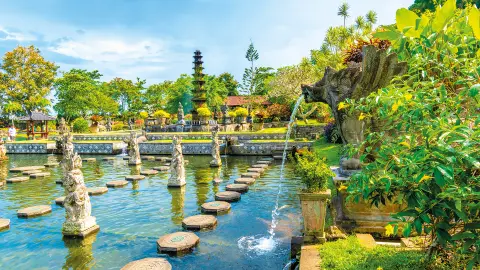 6815-16_bali_content_1920x1080px_Wasser-Palace-of-Tirta-Gangga-placeholder