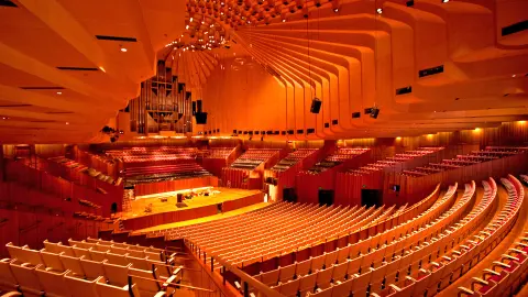 6848_Australien_ausflug_1920x1080px_Sydney-Opernhaus-innen-placeholder