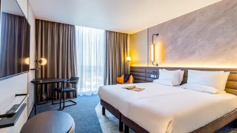 6852_Nordengland-Wales-IsleOfMan_novotelliverpool_standardroom-placeholder