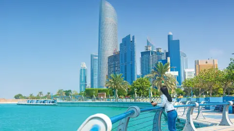 6602-03_maerchenreiche-morgenlan_content_1920x1080px_Abu-Dabi-Corniche-placeholder