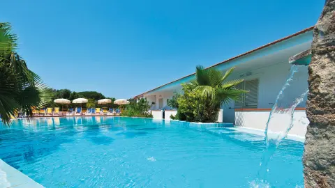 7010-13_Ischia_hotel_san_francesco_ischia_19_pool-placeholder