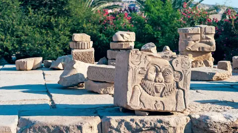 Relief des Gottes Bes-placeholder