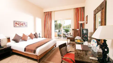 Swiss Inn Pyramids Golf Resort, Zimmerbeispiel-placeholder