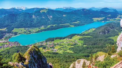 Der Fuschlsee im Salzkammergut-placeholder
