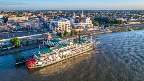 CTL111_Amerikas-Suedstaaten_content_1920x1080px_new-orleans_Steamboat_TITEL-placeholder
