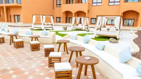 4-Sterne-Hotel Bakour Oh Nice Costa del Sol, Sonnenliegen-placeholder