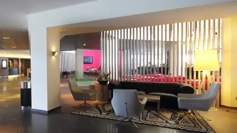 7064_Katalonien_fuer_alle_Sinne_content_Hotel_Aquamarina_Lobby-placeholder