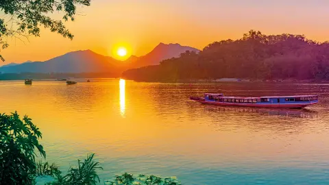 5204-05_BKK113-14_Thailand-&-Laos_content_1920x1080px_Mekong-placeholder