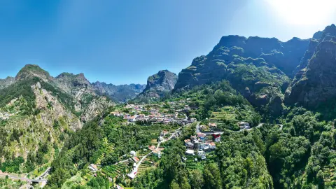 6806-09-Bluetenzauber-auf-Madeira_content_1920x1080px_Curras-das-Freiras-placeholder