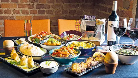 6847_Kapstadt_Ausflugspaket_RP_GOLD-Restaurant_Dishes-placeholder