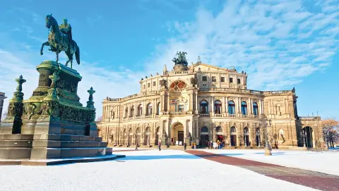 5391_Adventszauber_Dresden-Prag_content_1920x1080px_semperoper-dresden-winter-placeholder