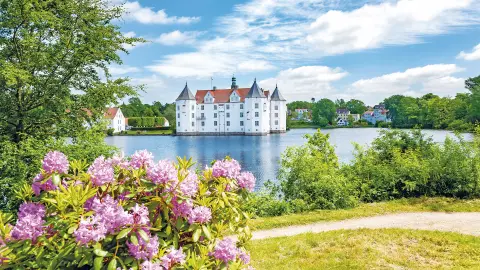 DEU616_Deutschlands-Küstenparadiese_content_1920x1080px_Glücksburg-Schloss-placeholder