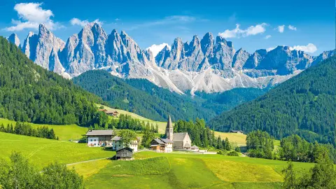 Bergpanorama der Dolomiten-placeholder