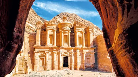 6875-76_Jordanien_content_1920x1080px_Petra-placeholder