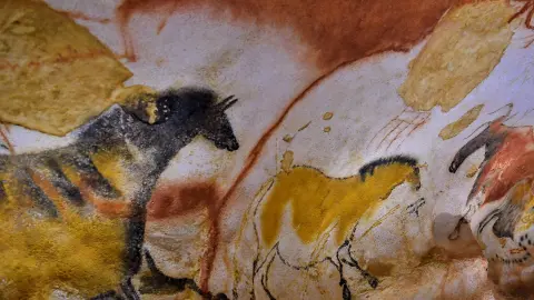 Höhlenmalerei in der Grotten-von-Lascaux-placeholder