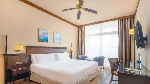 FUE111_Fuerteventura-Unser-Sonnen-Hit_content_1920x1080px_OJPLA_ROOM_38-placeholder