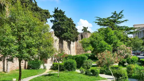 6888_GAL111_Geheimnisvolles_Albanien_content_1920x1080px_Durres_Stadtmauer-placeholder