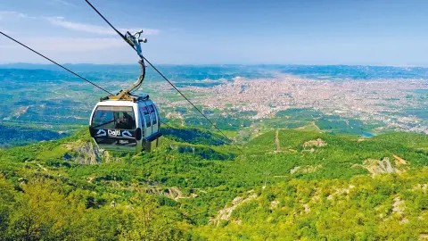 6888_GAL111_Geheimnisvolles_Albanien_content_1920x1080px_Seilbahnfahrt_auf_den_Dajti-placeholder