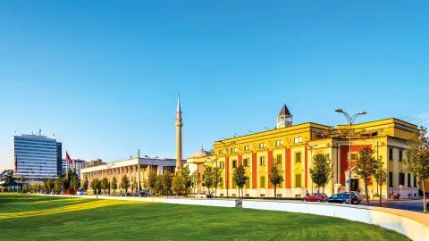 6888_GAL111_Geheimnisvolles_Albanien_content_1920x1080px_Tirana_1-placeholder