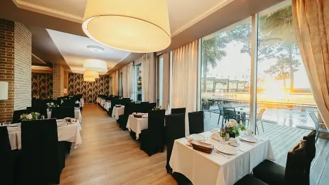 6888_GAL111_Geheimnisvolles_Albanien_content_1920x1080px_Restaurant-placeholder