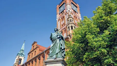 7212_Danzig+Warschau_content_1920x1080px_Nikolaus-Kopernikus-Denkmal-Thorn-placeholder