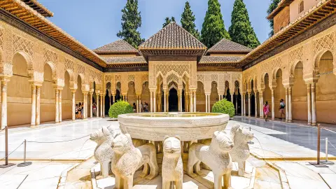 AGP112_Glanzlichter Andalusiens_26_content_1920x1080px_Patio de los Leones-placeholder