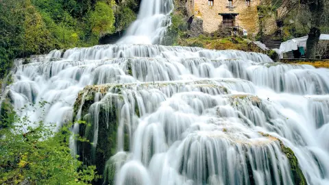 Wasserfall Cascada de Orbaneja-placeholder