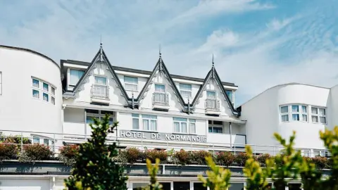 Hotel de Normandie, Außenansicht-placeholder