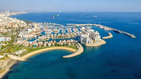 LCA111_Zypern_content_1920x1080px_Hafen-von-Limassol-placeholder