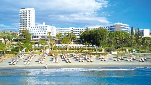 LCA111_Zypern_content_1920x1080px_Mediterranean-Beach-Hotel_View-placeholder