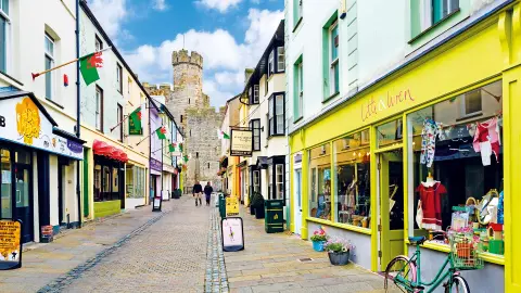 7084_LHR115_Wales_content_1920x1080px_Palace-Street-Caernarfon-placeholder
