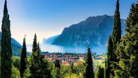 Nördlicher Gardasee auf einer Busreise mit trendtours-placeholder