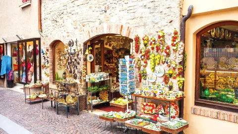 Souvenirs-placeholder