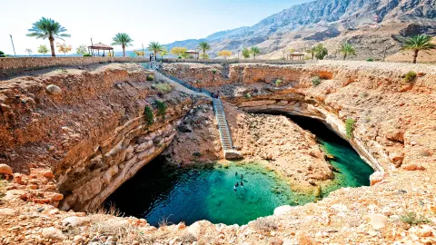 6877-78_Faszination_Oman_content_1920x1080px_Bimmah_Sinkhole-placeholder