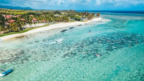 MRU111_Trauminsel Mauritius_EV_26_content_1920x1080px_hotelname_bereich_0000s_0010_DJI_0445_792x527-placeholder